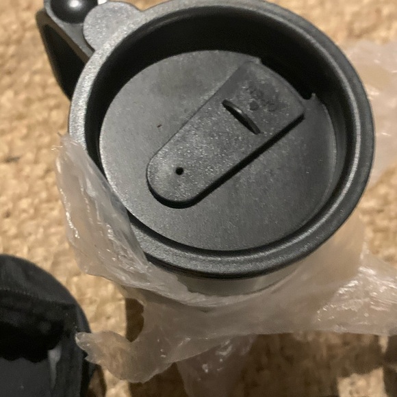 Canteen and 2 travel mugs SOLD - Picture 2 of 3